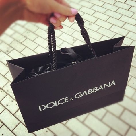 dolce and gabbana packaging